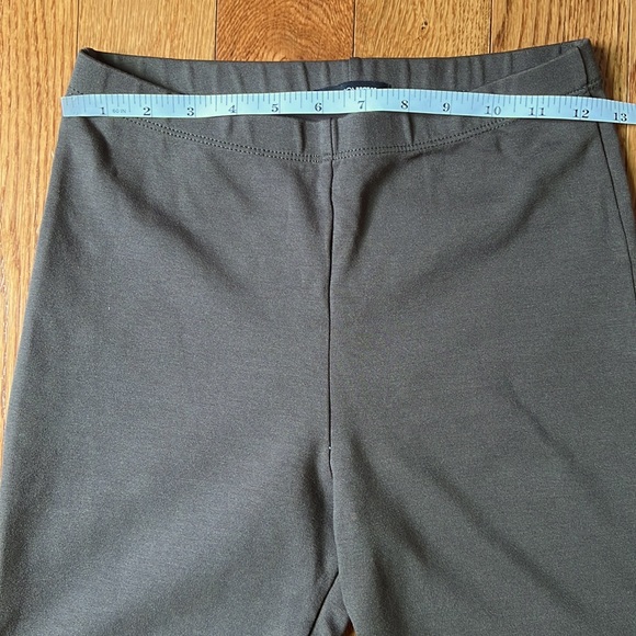 EUC Fashion Nova 2 Piece Bondoc Biker Short Set with Crop Top Olive Green Small - Picture 6 of 11